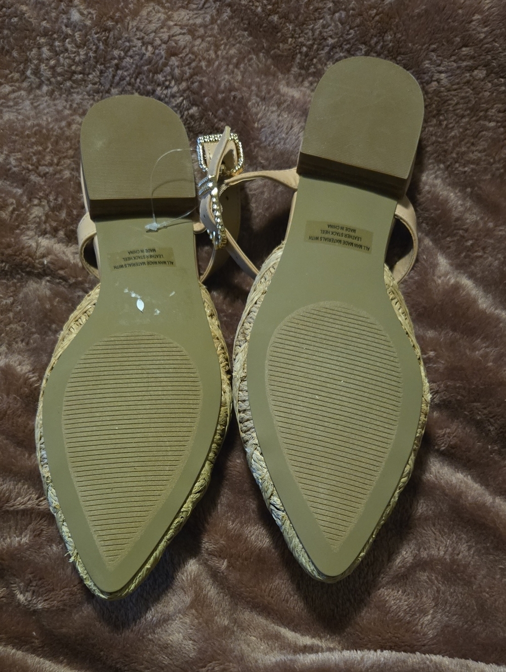 Dolce Vita Women's Cream Braided Pointed-Toe Mules with Ankle Strap - Picture 5 of 6